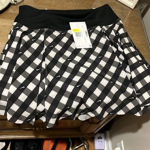 Cute New Nike skort with pocket